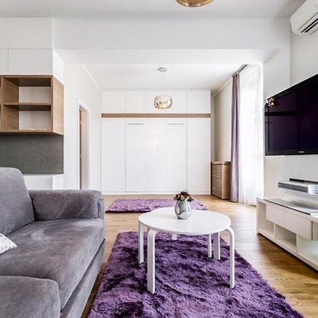 Breathless Basilika View Elegant Flat With Balcony Need Reservation X Free Parking Budapest Eksteriør billede