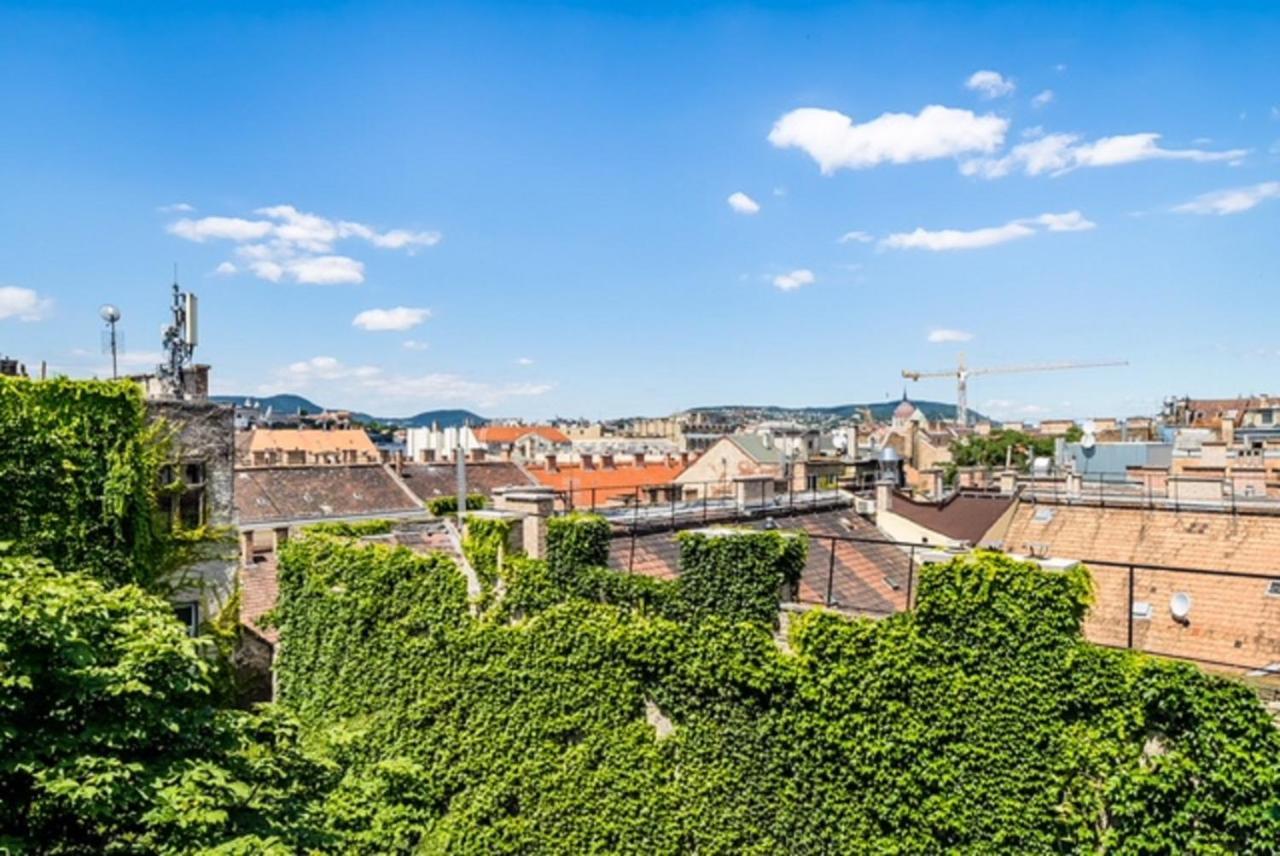 Breathless Basilika View Elegant Flat With Balcony Need Reservation X Free Parking Budapest Eksteriør billede