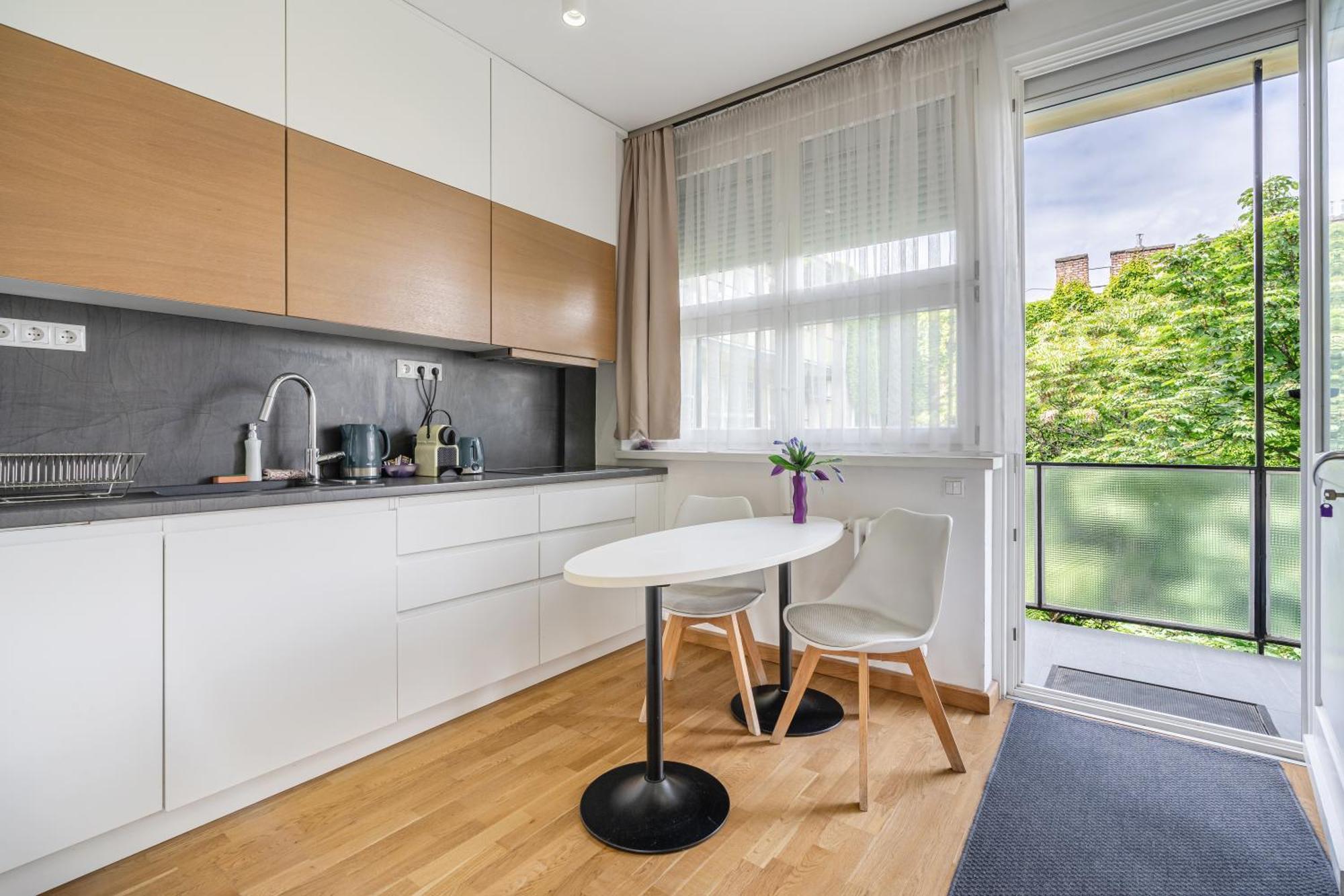 Breathless Basilika View Elegant Flat With Balcony Need Reservation X Free Parking Budapest Eksteriør billede
